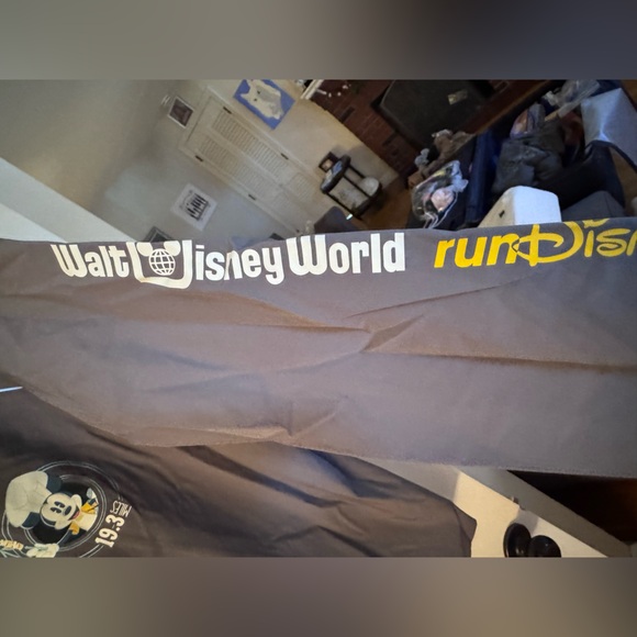 RunDisney Wine and Dine 13.1 (half) bundle - Picture 7 of 11